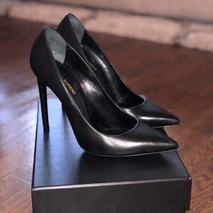 Saint Laurent pump